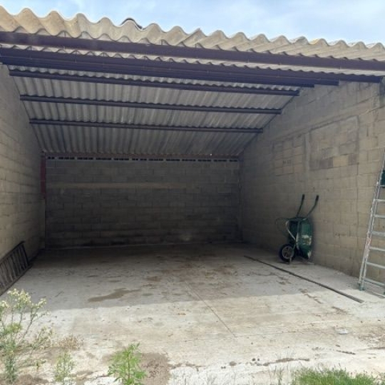  Annonces ARAMON : Garage / Parking | REMOULINS (30210) | 45 m2 | 430 &euro; 