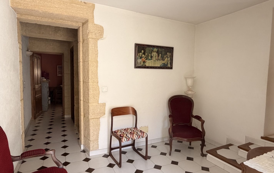 Annonces ARAMON : Maison / Villa | REMOULINS (30210) | 220 m2 | 260 000 &euro; 